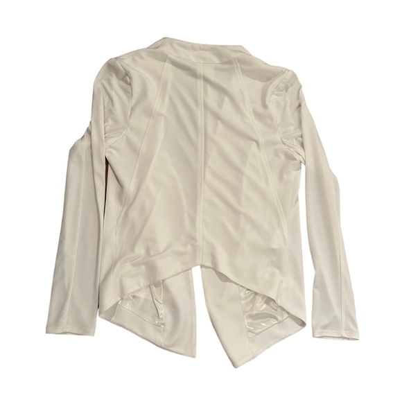 White Blazer - Picture 2 of 2